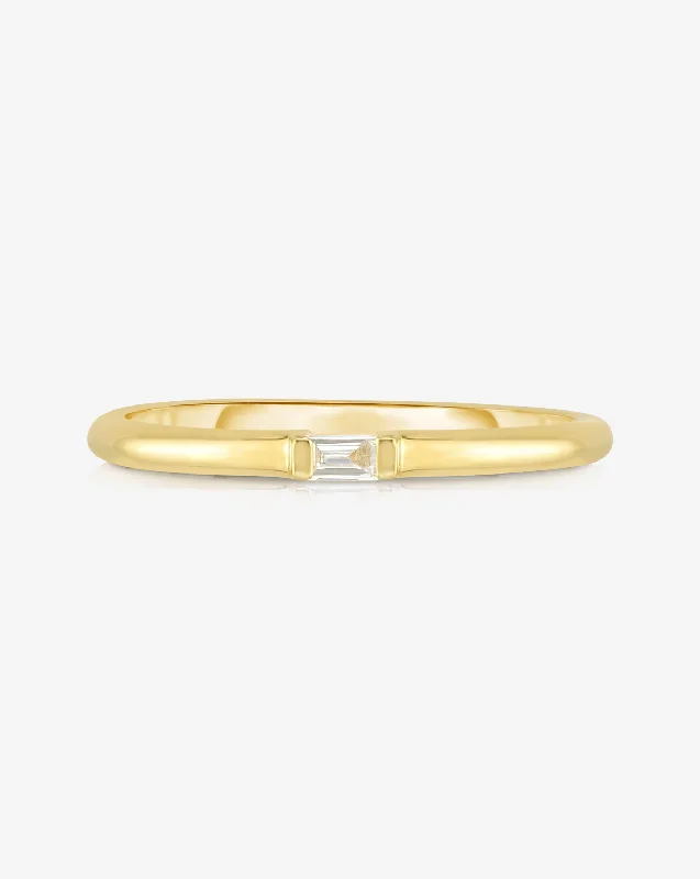 Single Baguette Diamond Ring