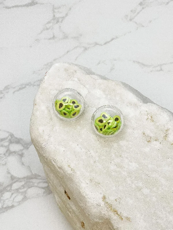 Get Your Favorite Jewelry At The Best Price Clear Shaker Stud Earrings - Avocado