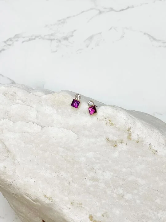 Chic And Stylish Jewelry At Exclusive Prices Petite Square Jewel Stud Earrings - Purple