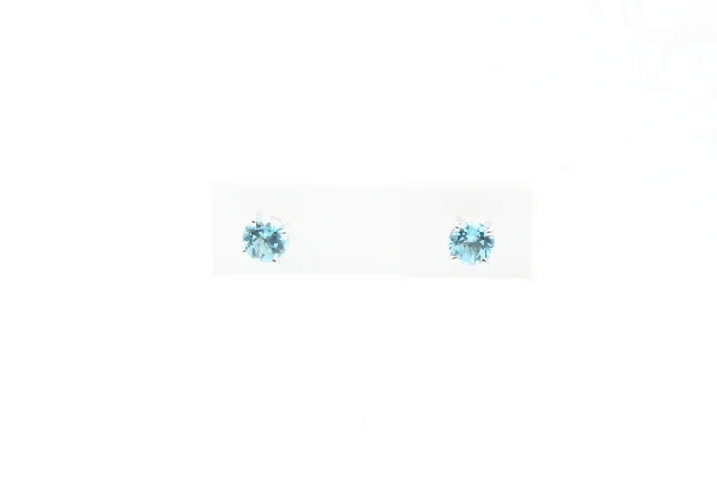 The Perfect Jewelry Piece At The Perfect Price White Gold Round Blue Zircon Stud Earrings